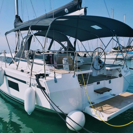 Bavaria C42-denmar-yachting.com